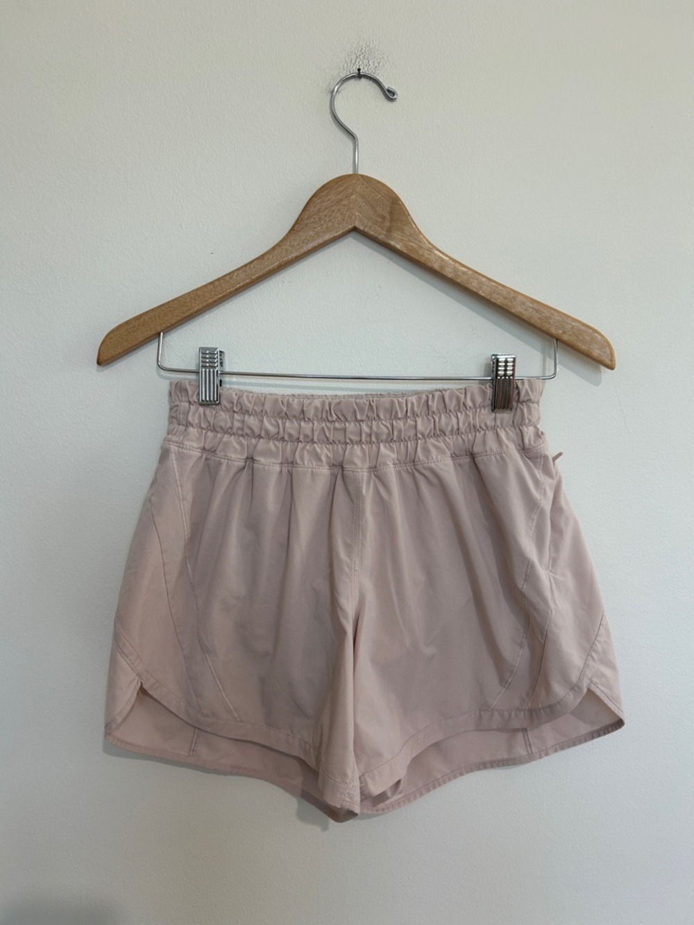 lululemon‎ athletica Blush Pink Women's Athletic Shorts Size 6